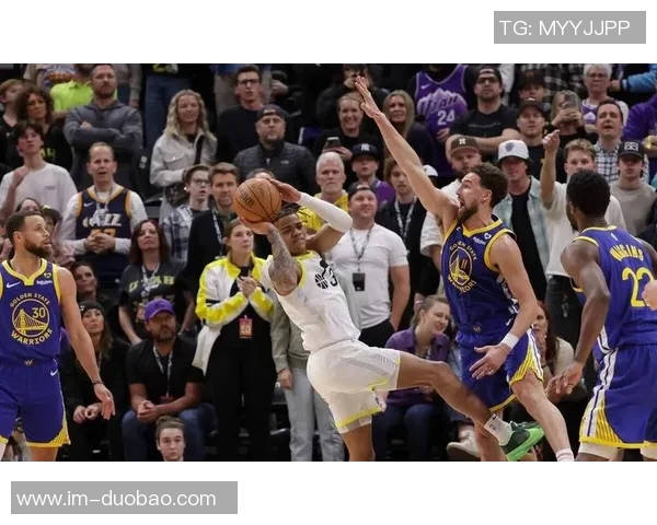 克莱替补表现不佳13分钟负值129投4中三分仅1中带来9分2板的尴尬局面