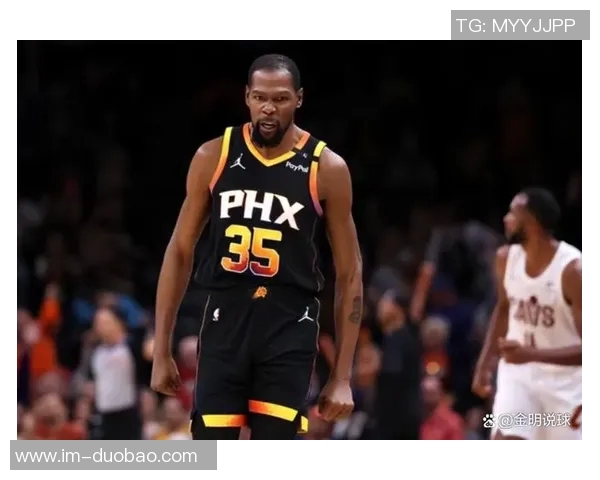 乌度卡称杜兰特与申京的存在是球队关键时刻的优势与奢侈资源